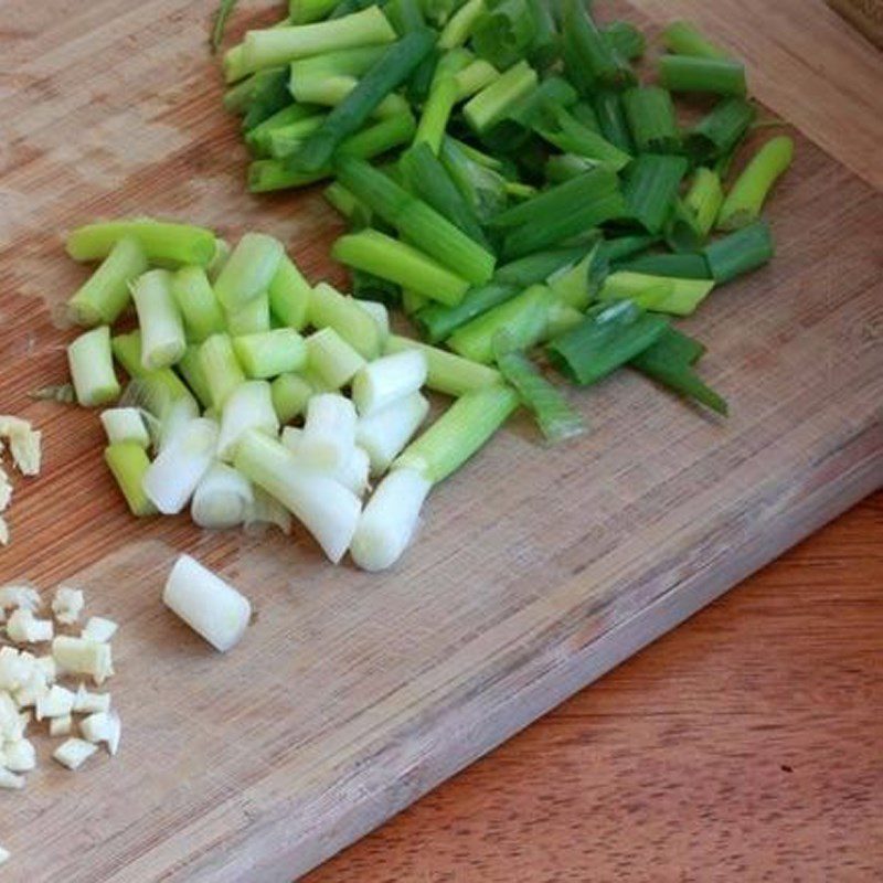 Step 3 Prepare other ingredients for crab cake