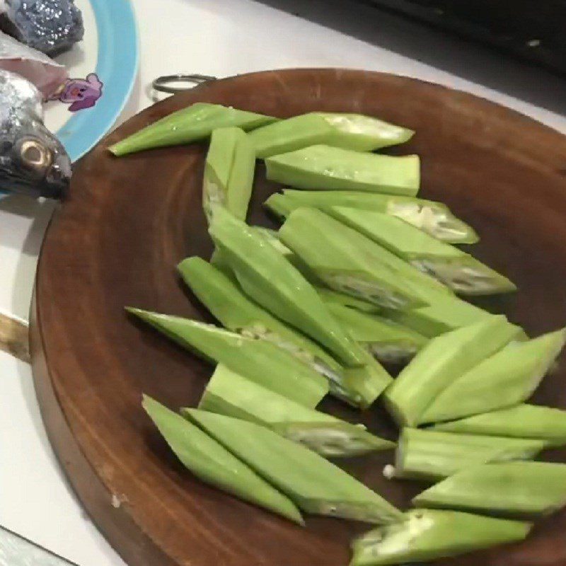 Step 2 Prepare other ingredients Spicy sour snakehead fish hotpot