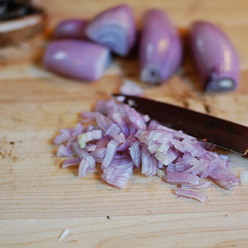 Step 2 Prepare other ingredients Shredded chicken with vegetables