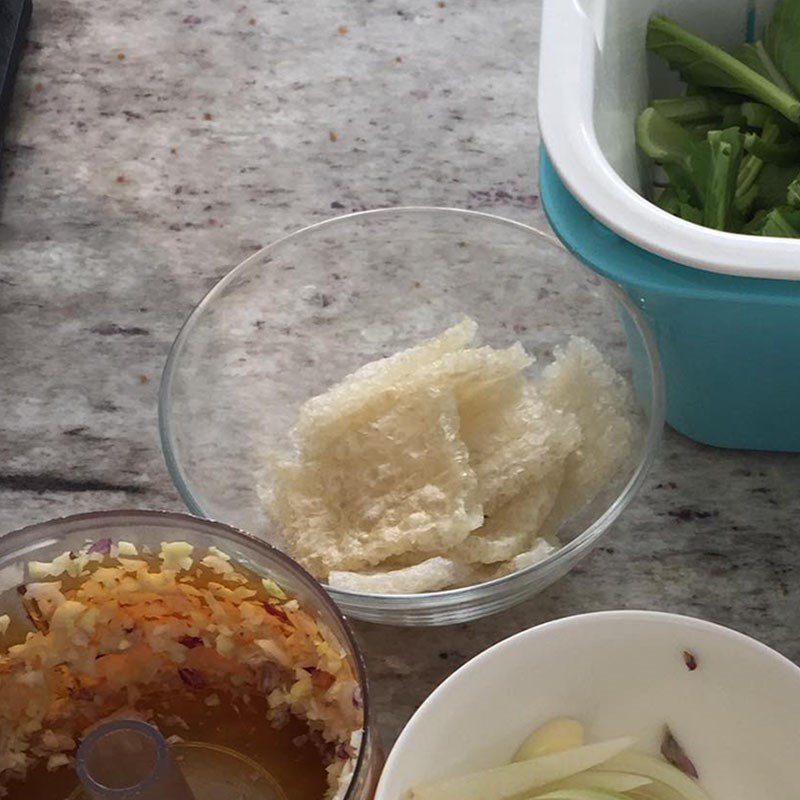 Step 2 Prepare the other ingredients Crispy mixed noodles