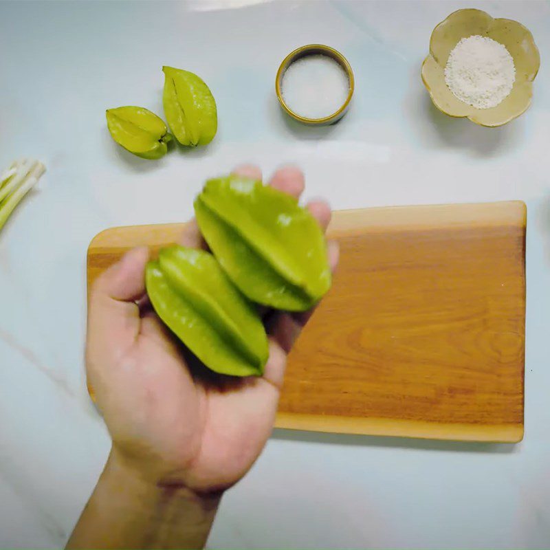 Step 2 Prepare other ingredients Sour Starfruit Fried Shrimp