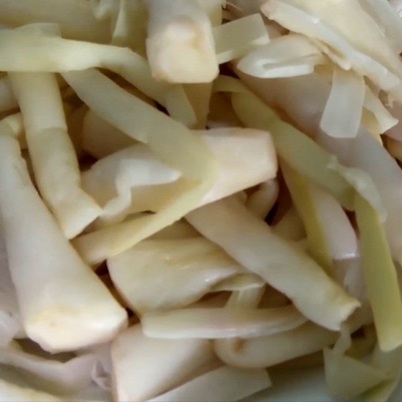 Step 2 Prepare the other ingredients Sour soup with pork ribs and sour cucumber