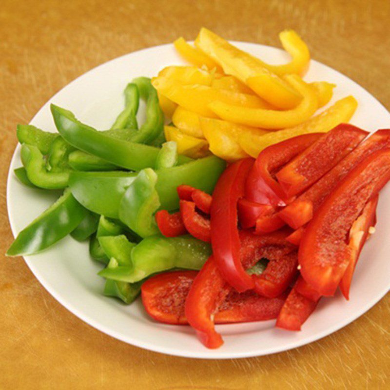 Step 3 Prepare other ingredients Sweet and sour seafood stir-fry