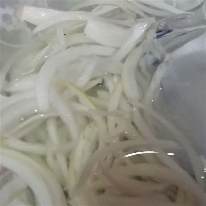 Step 2 Prepare other ingredients Shredded chicken with water lily shoots salad