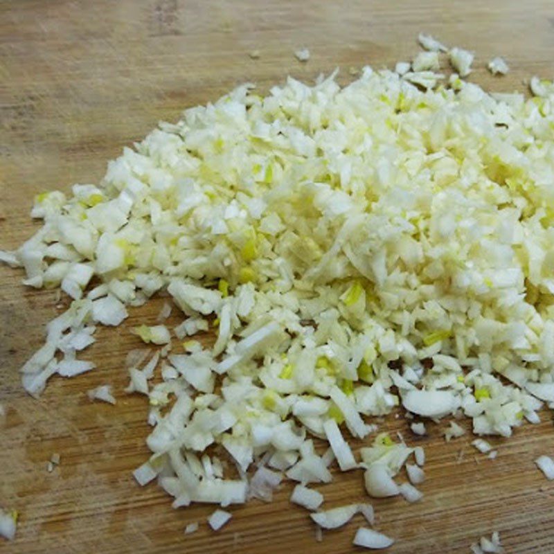 Step 2 Prepare other ingredients Duck eggs with salt and chili (Recipe shared by a user)