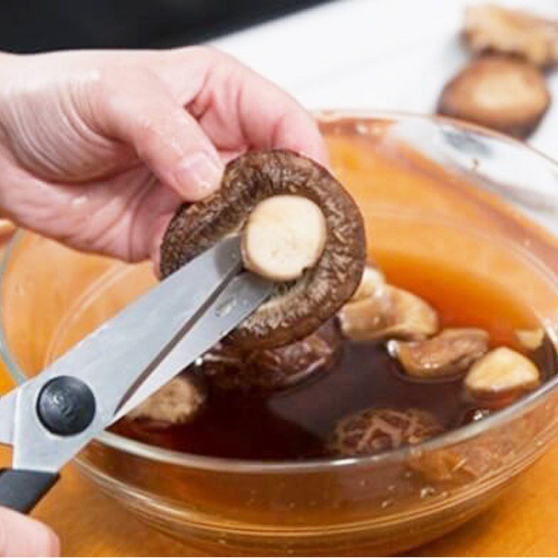 Step 2 Prepare other ingredients Abalone mushroom soup