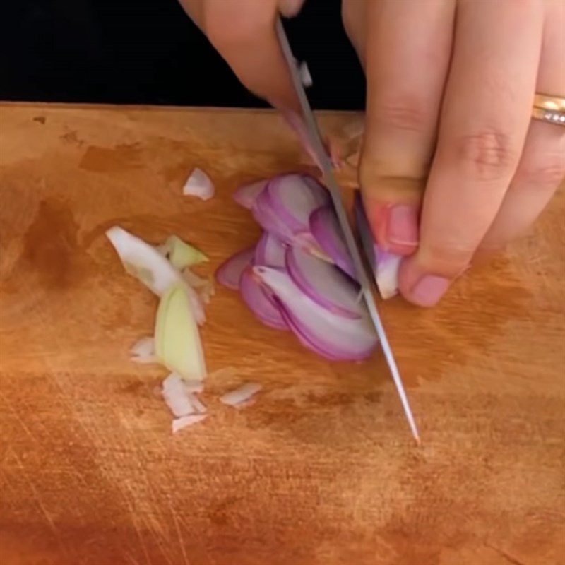 Step 2 Prepare the other ingredients Chicken salad with rice paddy herb