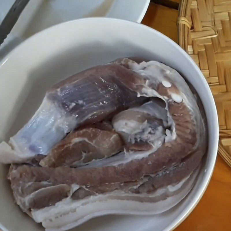 Step 2 Prepare other ingredients Mackerel braised with starfruit