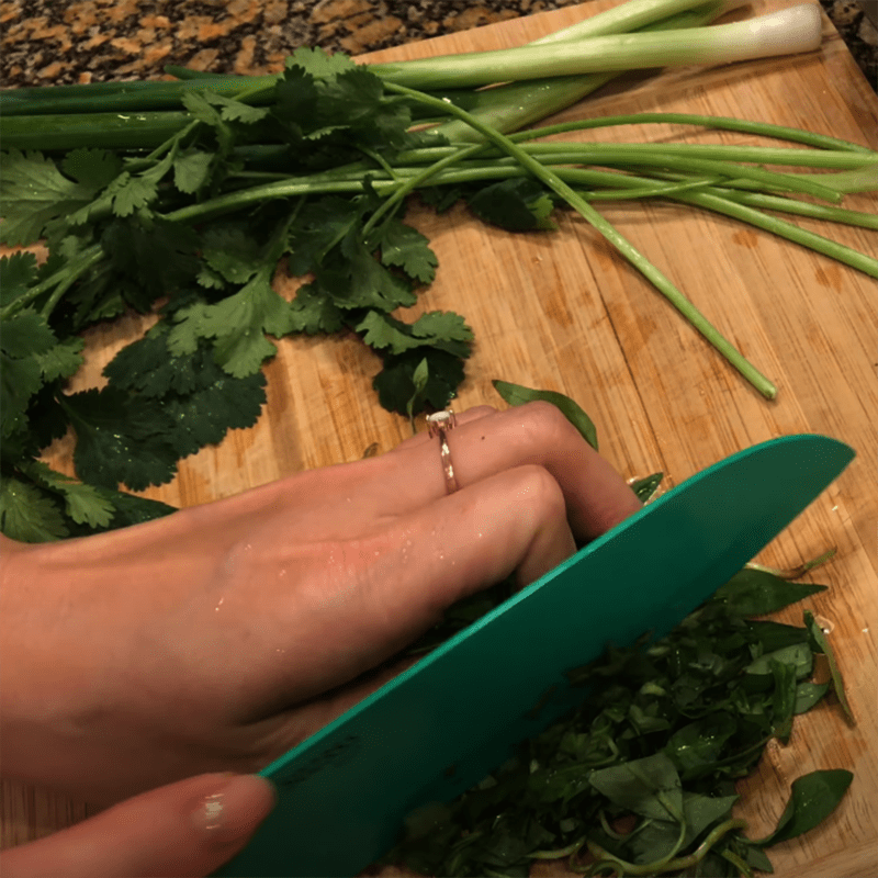 Step 2 Prepare other ingredients Mung Bean Clam Porridge