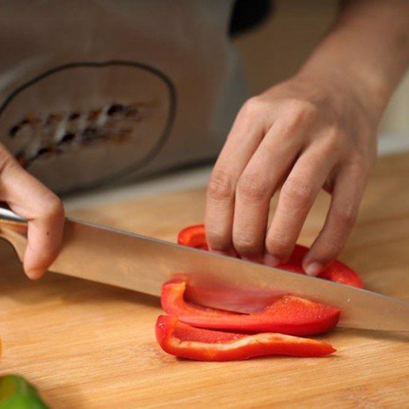 Step 2 Prepare other ingredients Stir-fried shrimp with satay