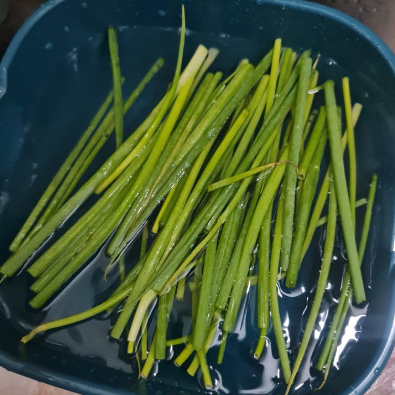 Step 2 Prepare other ingredients for Chicken porridge with perilla