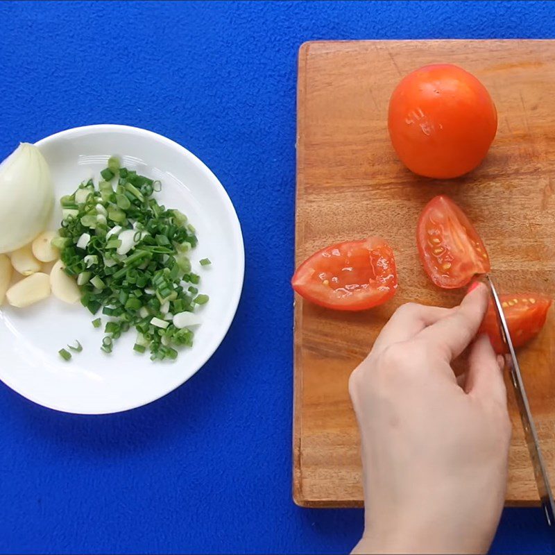 Step 2 Prepare other ingredients Soft-boiled eggs with spicy sauce