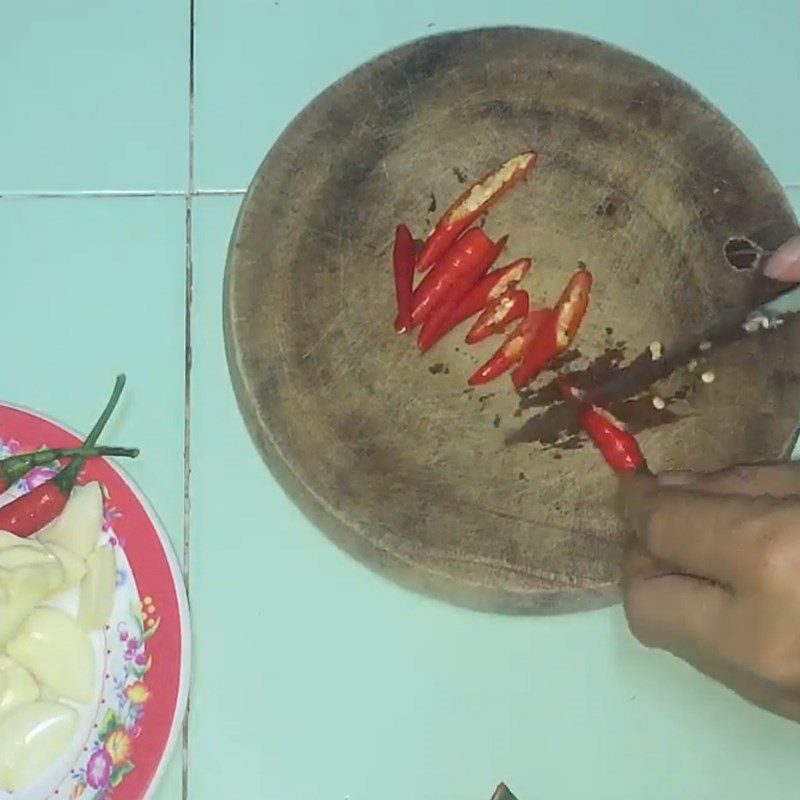 Step 2 Prepare other ingredients for Shrimp Paste