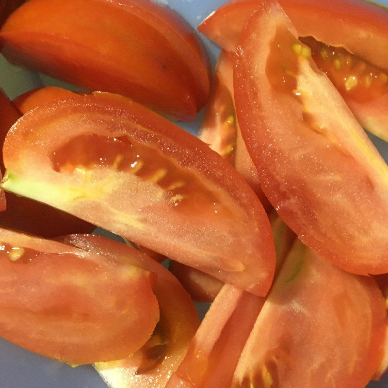 Step 2 Prepare other ingredients Mackerel Braised with Tomatoes (Recipe shared by a user)