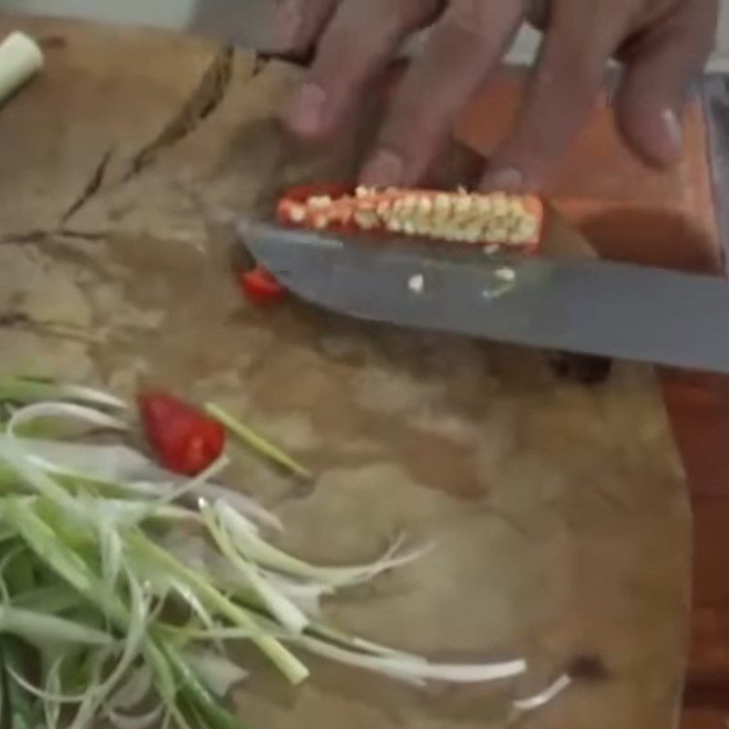 Step 2 Prepare other ingredients Mackerel salad with lime