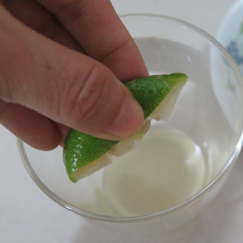 Step 2 Prepare other ingredients Mackerel salad with lime