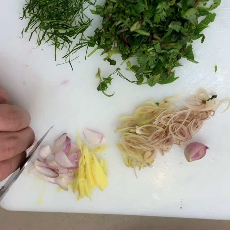 Step 3 Prepare other ingredients Sturgeon salad