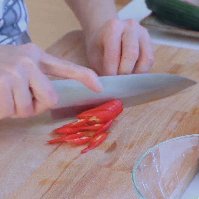 Step 2 Prepare other ingredients Phan Rang chicken rice