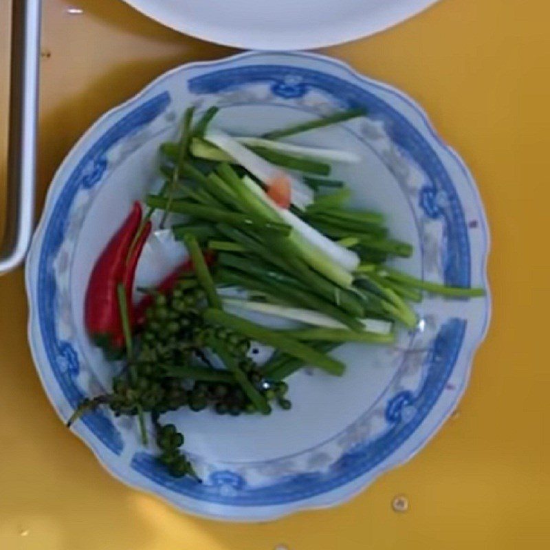 Step 2 Prepare other ingredients Japanese mackerel with tomatoes