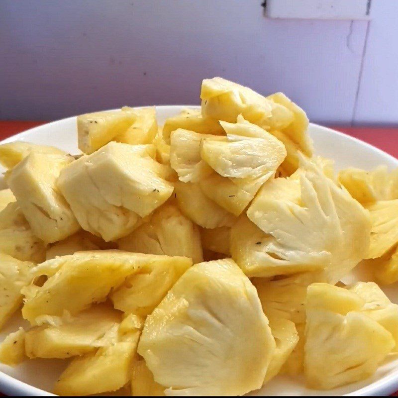 Step 2 Prepare other ingredients Japanese mackerel stewed with pineapple