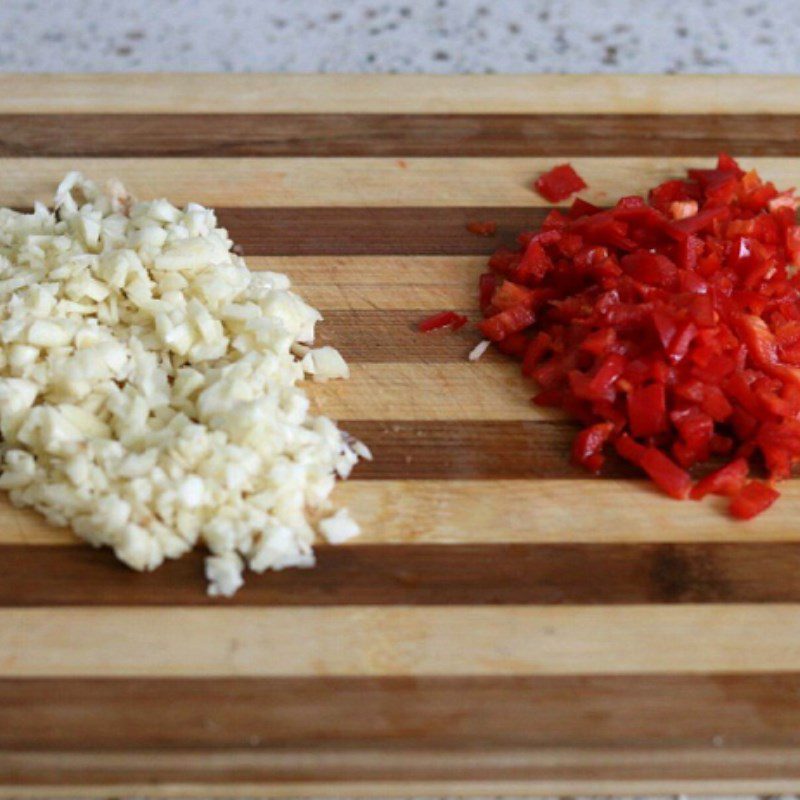 Step 3 Prepare other ingredients Pork ear salad with onion