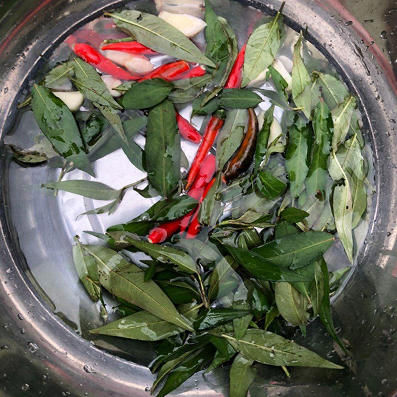 Step 2 Prepare other ingredients Coconut Fried Snails (coconut powder)