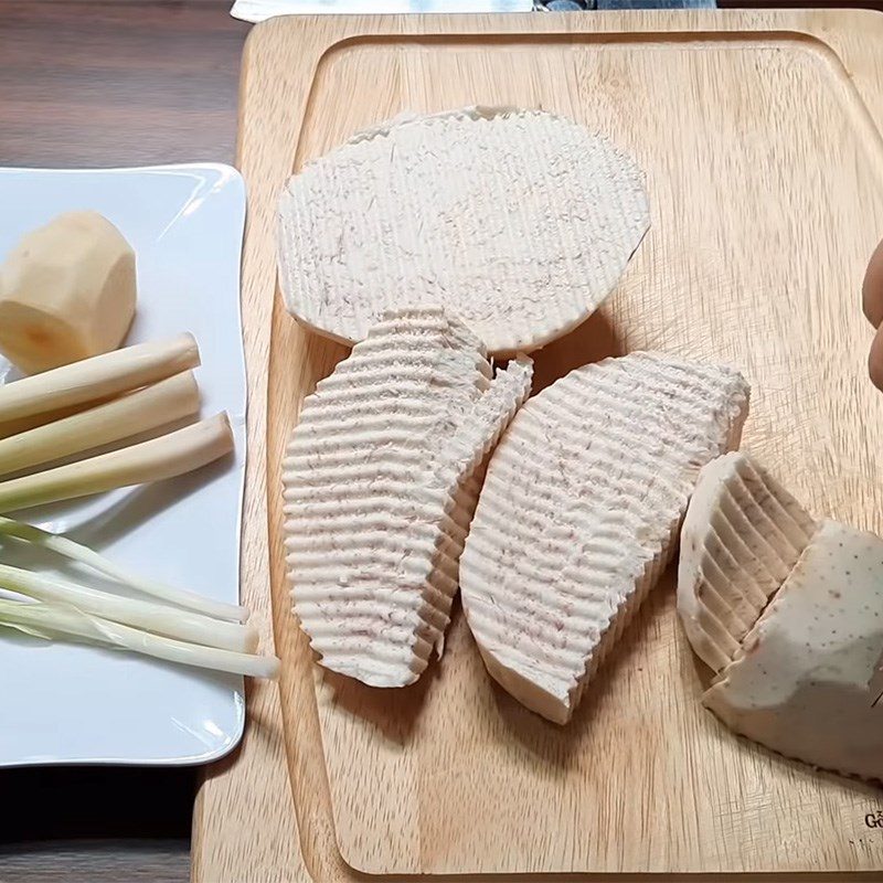 Step 1 Prepare other ingredients for Lemongrass Beef Ribs