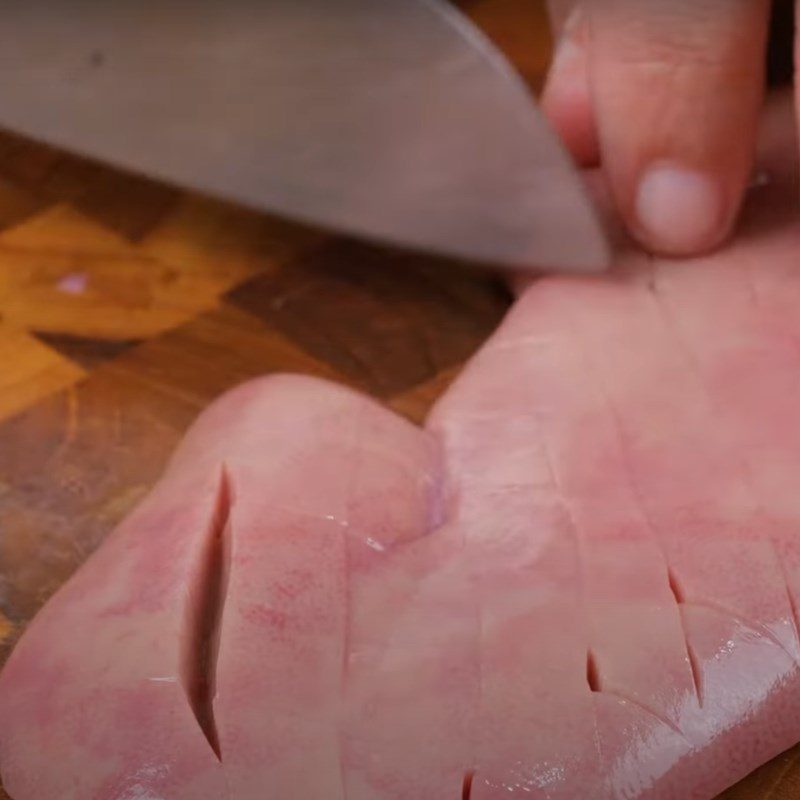 Step 1 Prepare the pork kidney Garlic Fried Pork Kidney