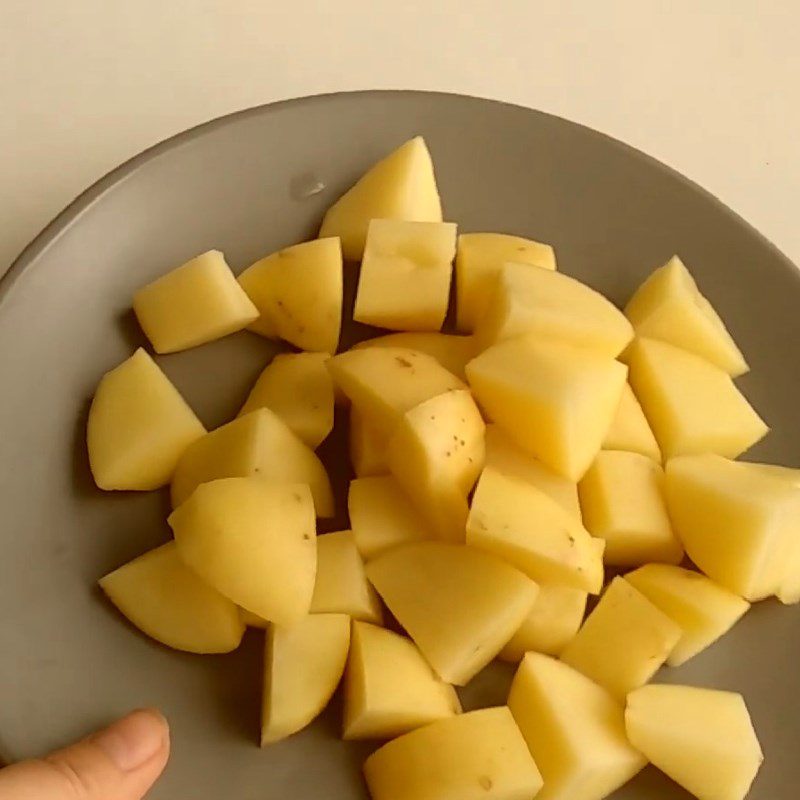 Step 1 Prepare and chop the ingredients for Mashed Potatoes with Mayonnaise