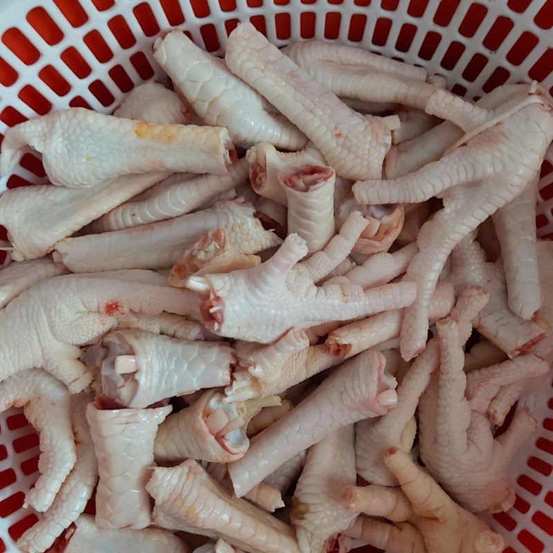 Step 1 Prepare the chicken feet Marinated Chicken Feet with Lemongrass and Calamondin