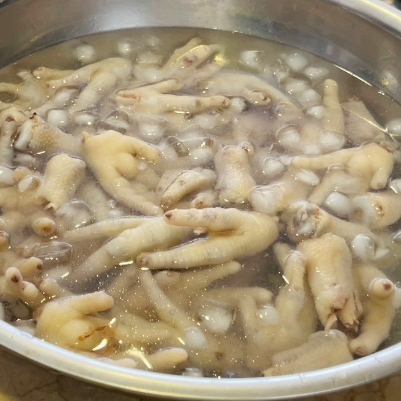 Step 1 Prepare the chicken feet Marinated Chicken Feet with Lemongrass and Calamondin