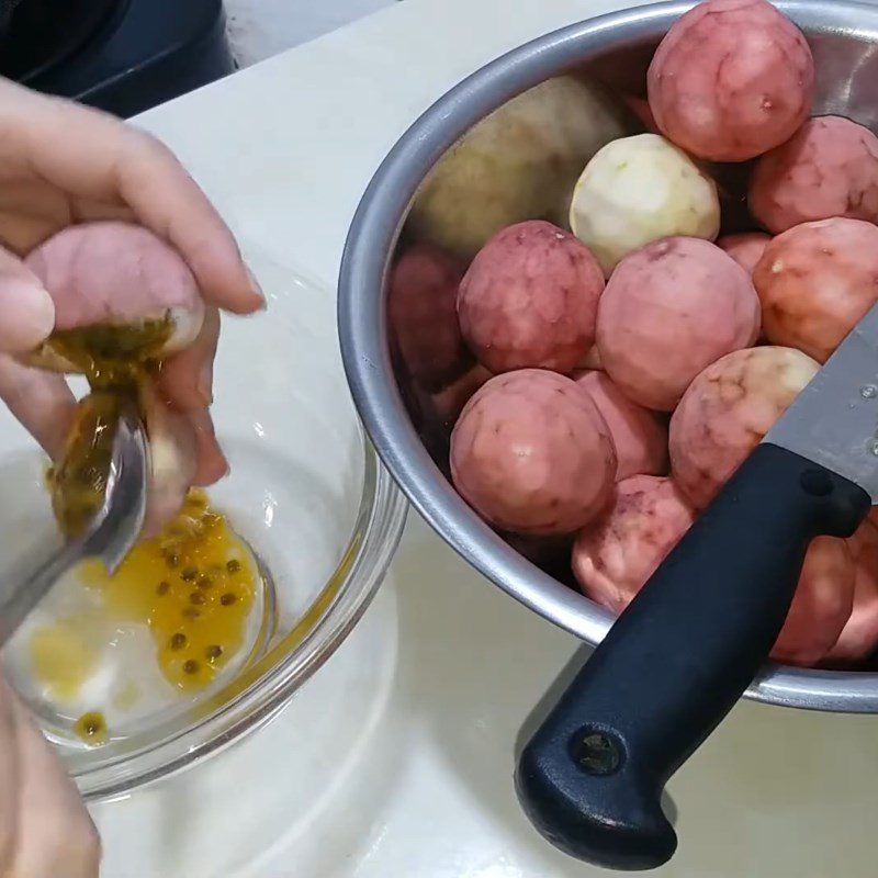 Step 1 Prepare the passion fruit Passion Fruit Peel Jam