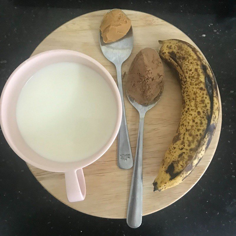 Step 1 Prepare Ingredients for Banana Cocoa Smoothie