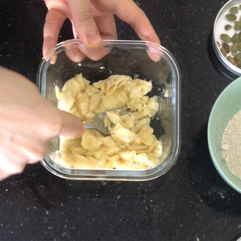 Step 1 Prepare bananas for Banana Oatmeal Cake