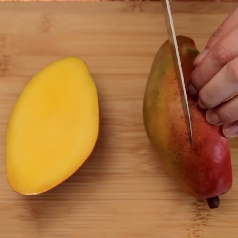 Step 1 Prepare mango for Mango Lassi