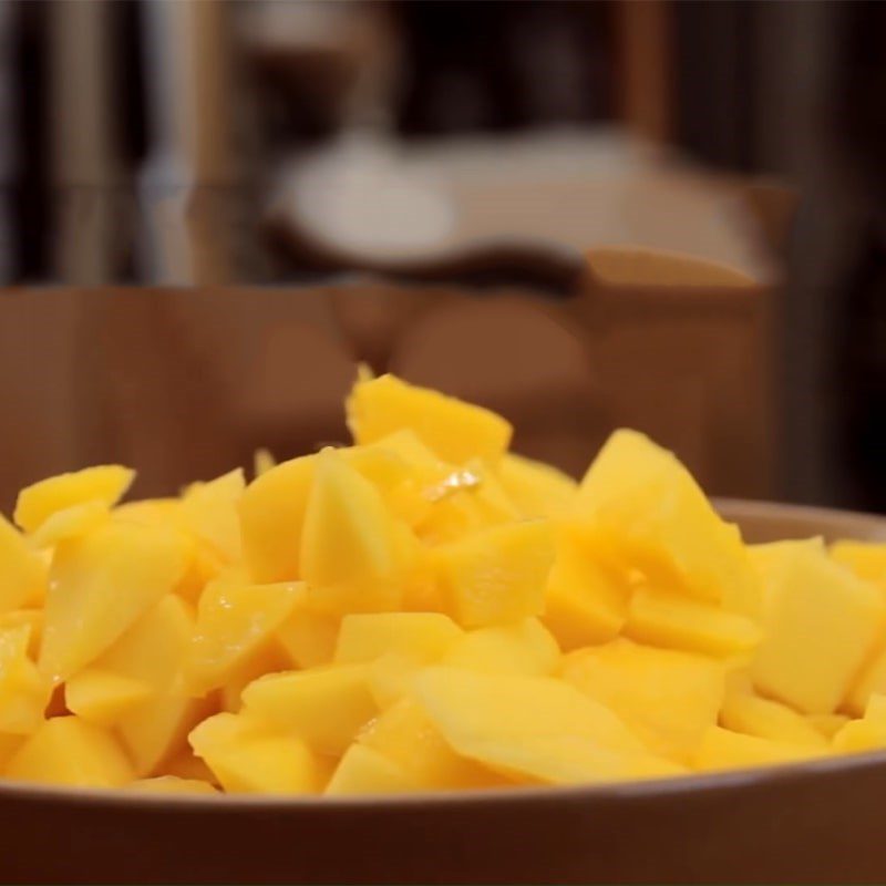 Step 1 Prepare mango for Mango Lassi