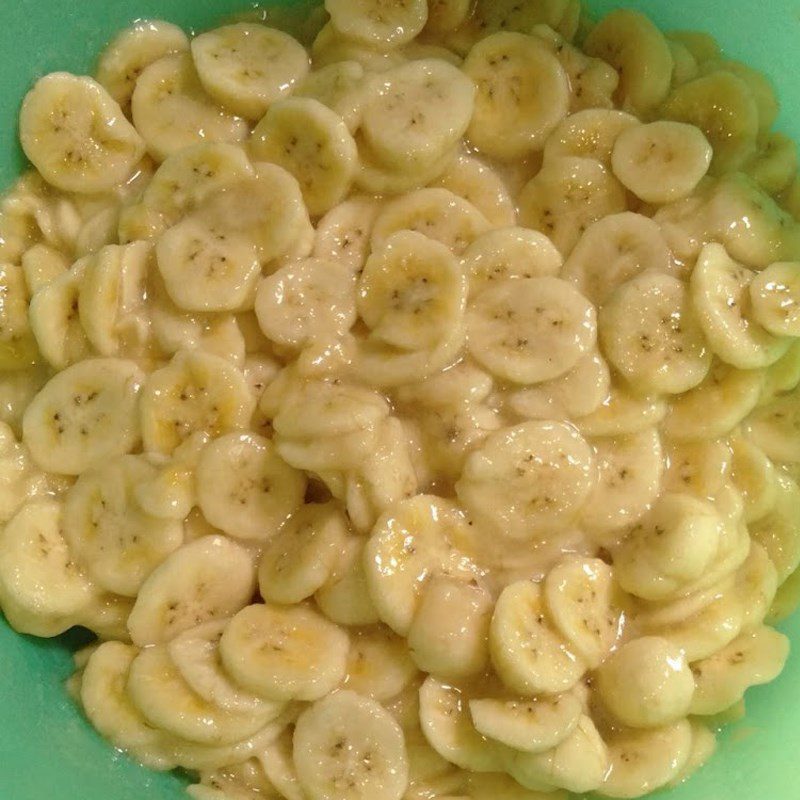 Step 1 Prepare the bananas for Steamed Banana Cake with Coconut Milk using Tapioca Flour and Rice Flour