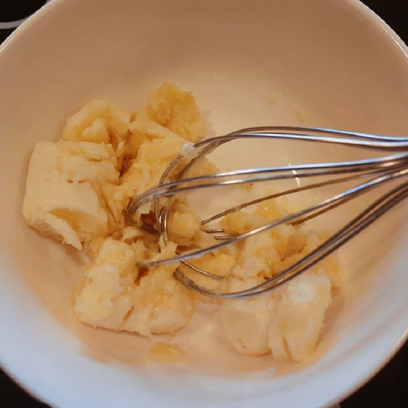 Step 1 Prepare the bananas Banana Coconut Milk Sponge Cake using an oven