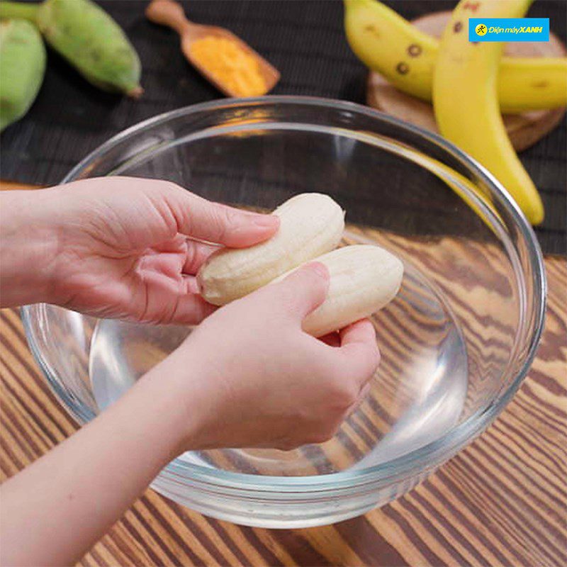 Step 2 Prepare the bananas for Cheese Coated Banana Snacks