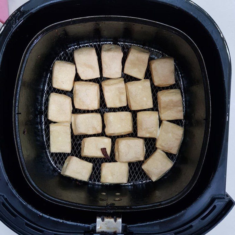 Step 2 Prepare green bananas and tofu for frog stew with banana