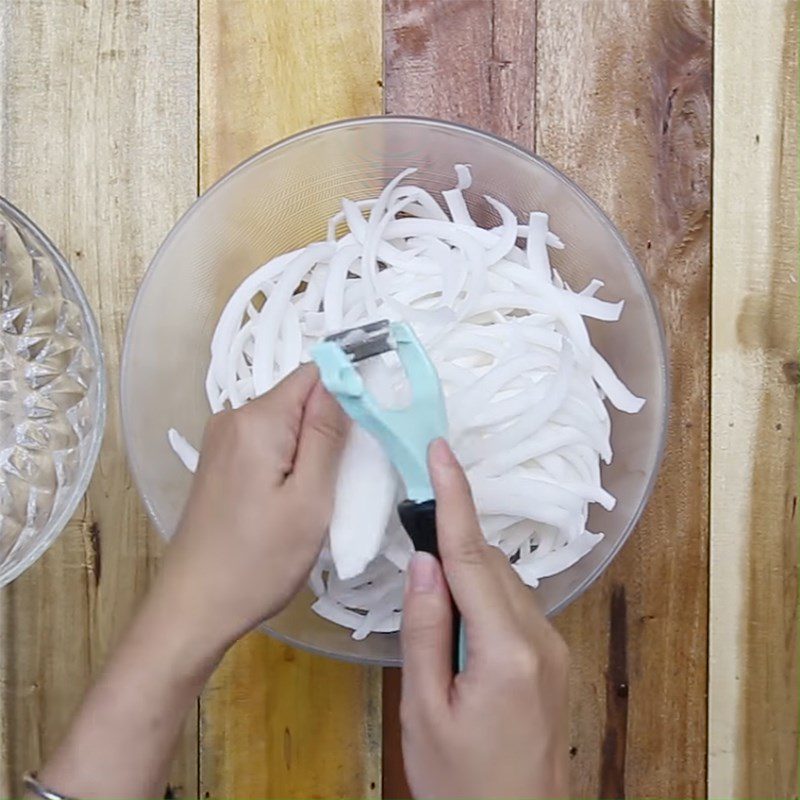 Step 1 Prepare coconut meat for coconut milk candy