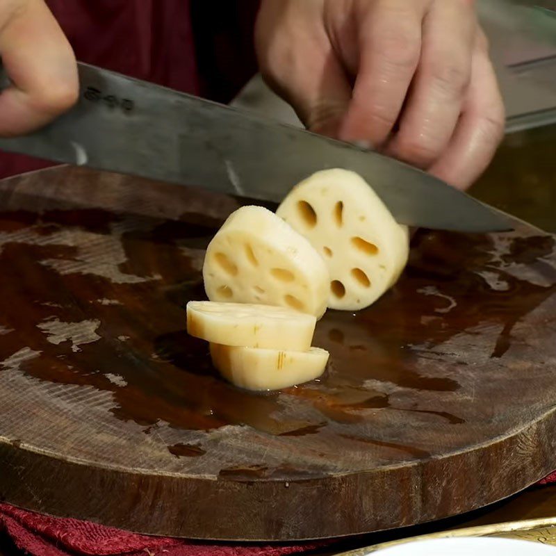 Step 1 Prepare the lotus root Lotus Root Braised with Lotus Seeds