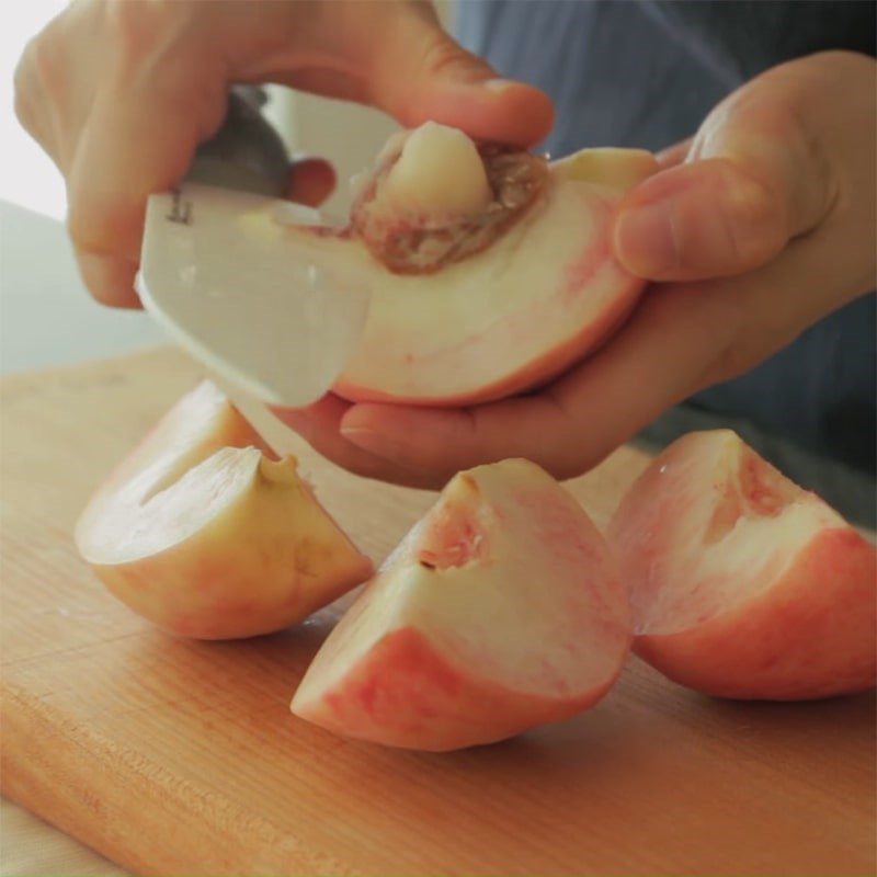 Step 4 Prepare peaches Panna cotta peach soda jelly