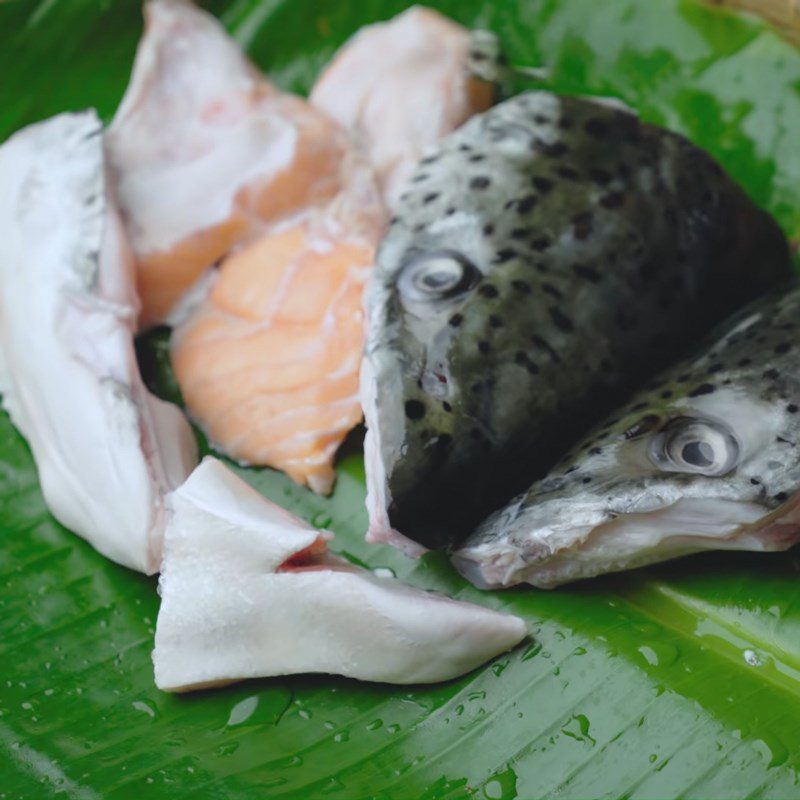 Step 1 Prepare the salmon head for Salmon Head Kimchi Soup