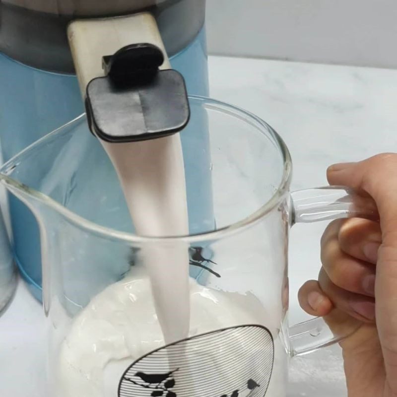 Step 1 Prepare the coconut Vegan condensed milk from cashews