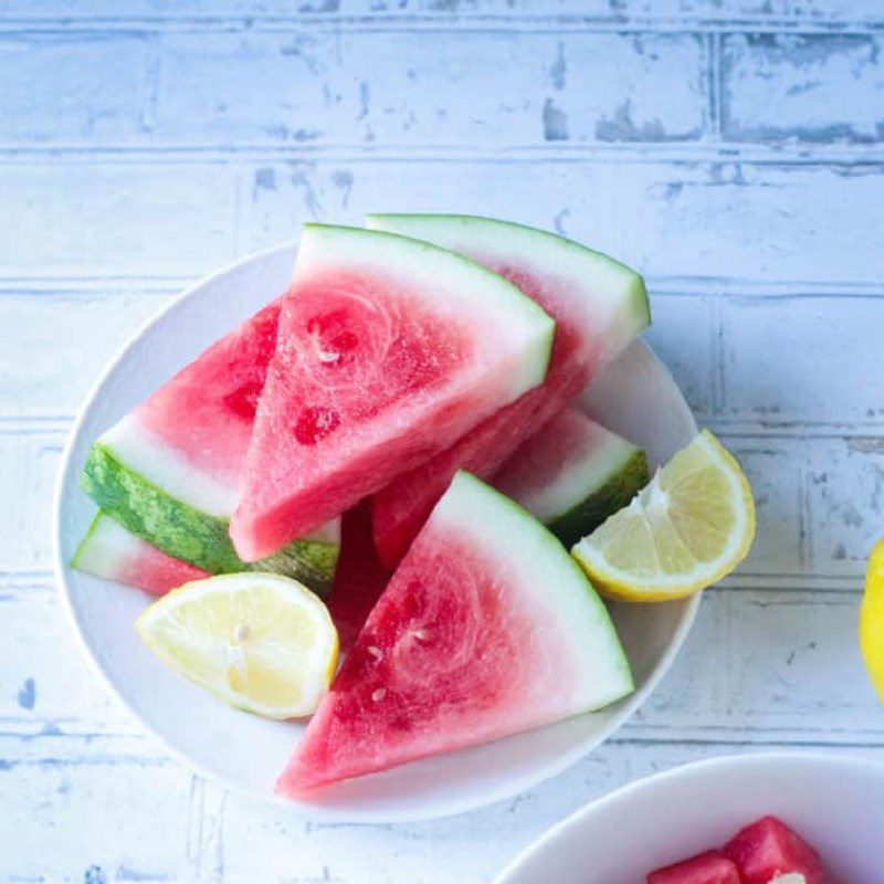 Step 1 Prepare watermelon and lemon Watermelon Lemon Juice