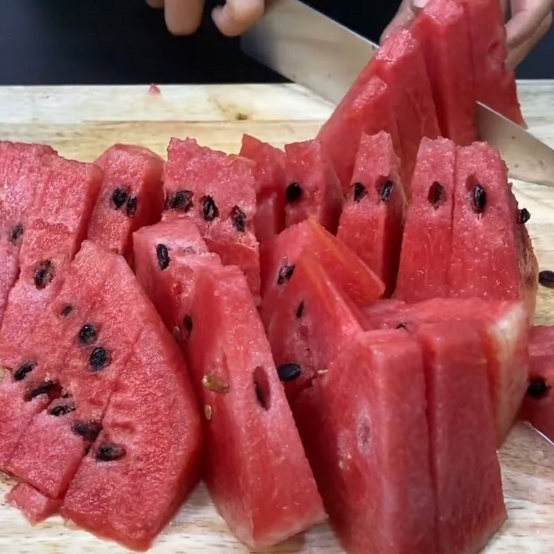Step 1 Prepare watermelon and pineapple Watermelon and Pineapple Juice