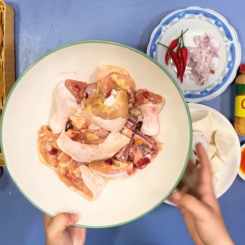 Step 1 Prepare the chicken Braised chicken with fermented tofu