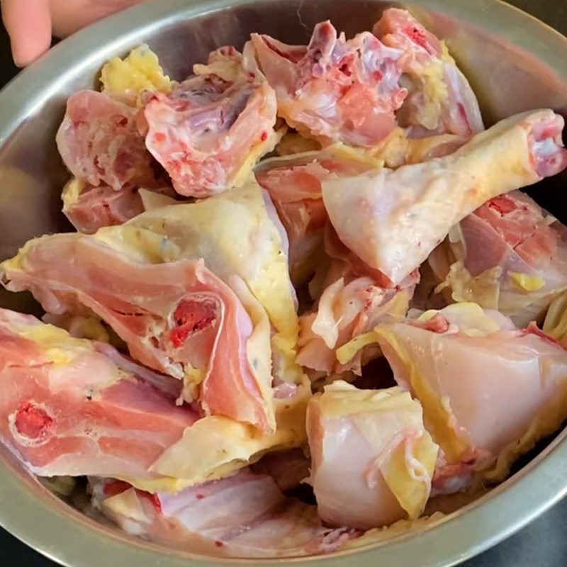 Step 1 Prepare the chicken Sweet and Salty Braised Chicken