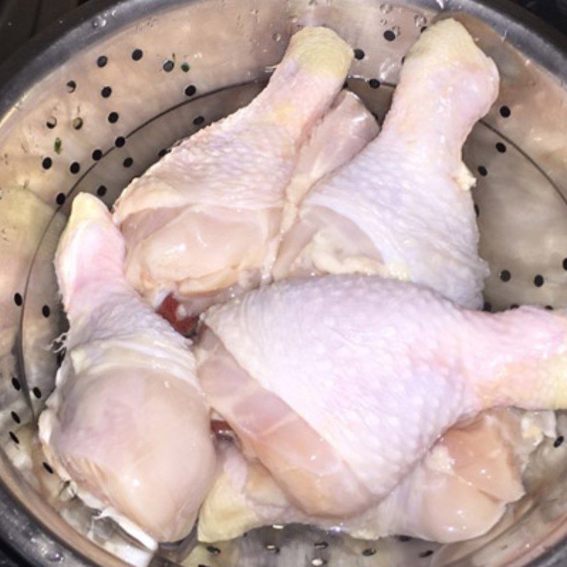 Step 1 Prepare the chicken Spicy salted fried chicken